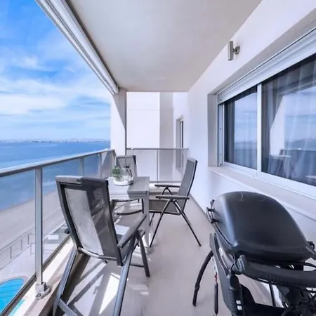 Apartament Club, Bl. 2 3e *