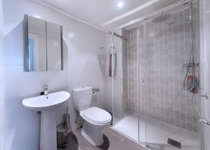 Appartement Club, Bl. 2 3e